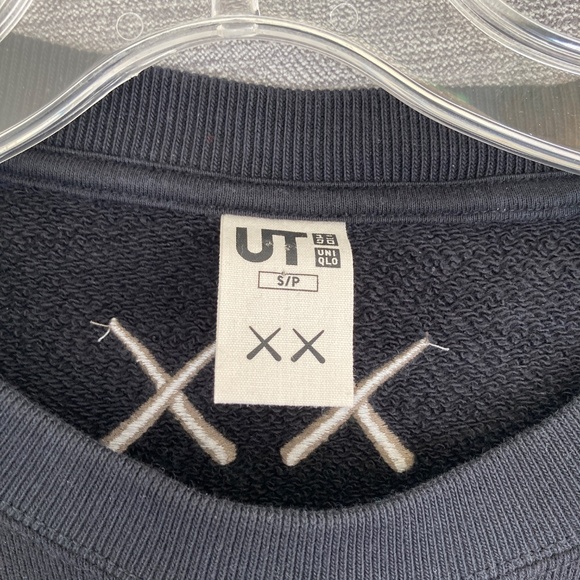 Uniqlo UT KAWS Companion Sweatshirt Men’s S - Picture 3 of 6